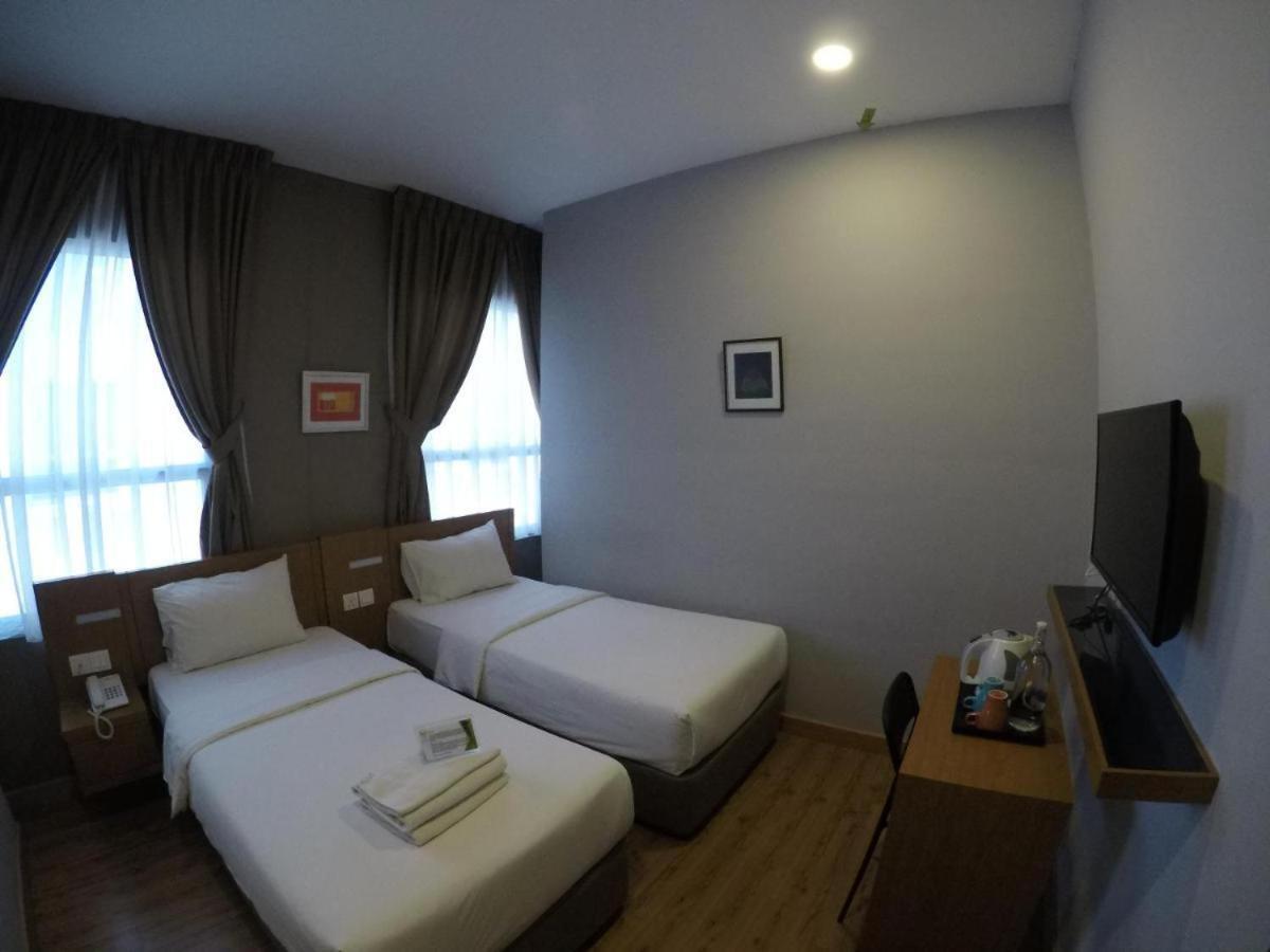 Golden Leaf Boutique Hotel Nusa Idaman Formerly Known As Ariana Hotel Johor Bahru Extérieur photo