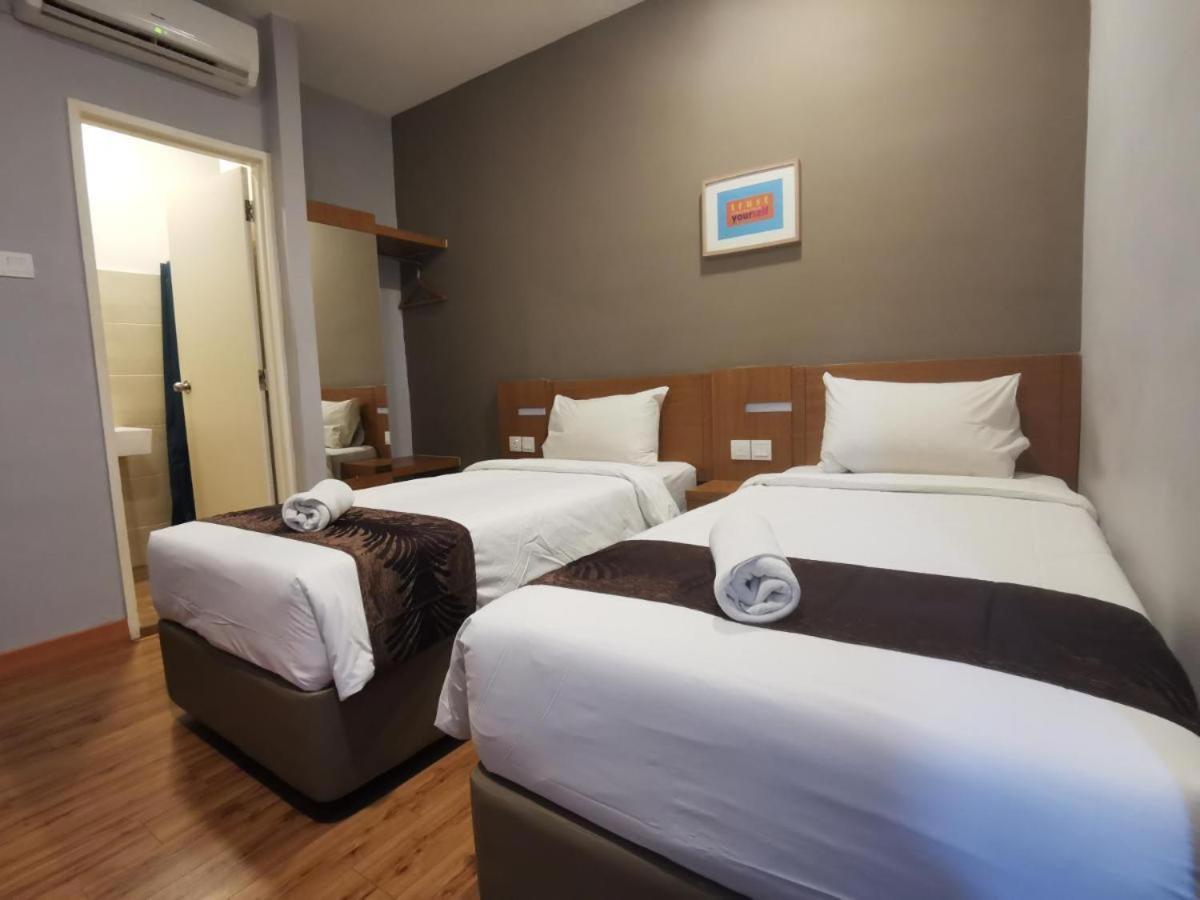 Golden Leaf Boutique Hotel Nusa Idaman Formerly Known As Ariana Hotel Johor Bahru Extérieur photo
