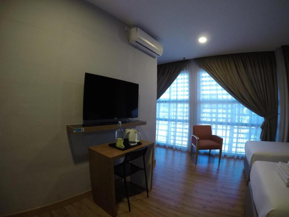 Golden Leaf Boutique Hotel Nusa Idaman Formerly Known As Ariana Hotel Johor Bahru Extérieur photo