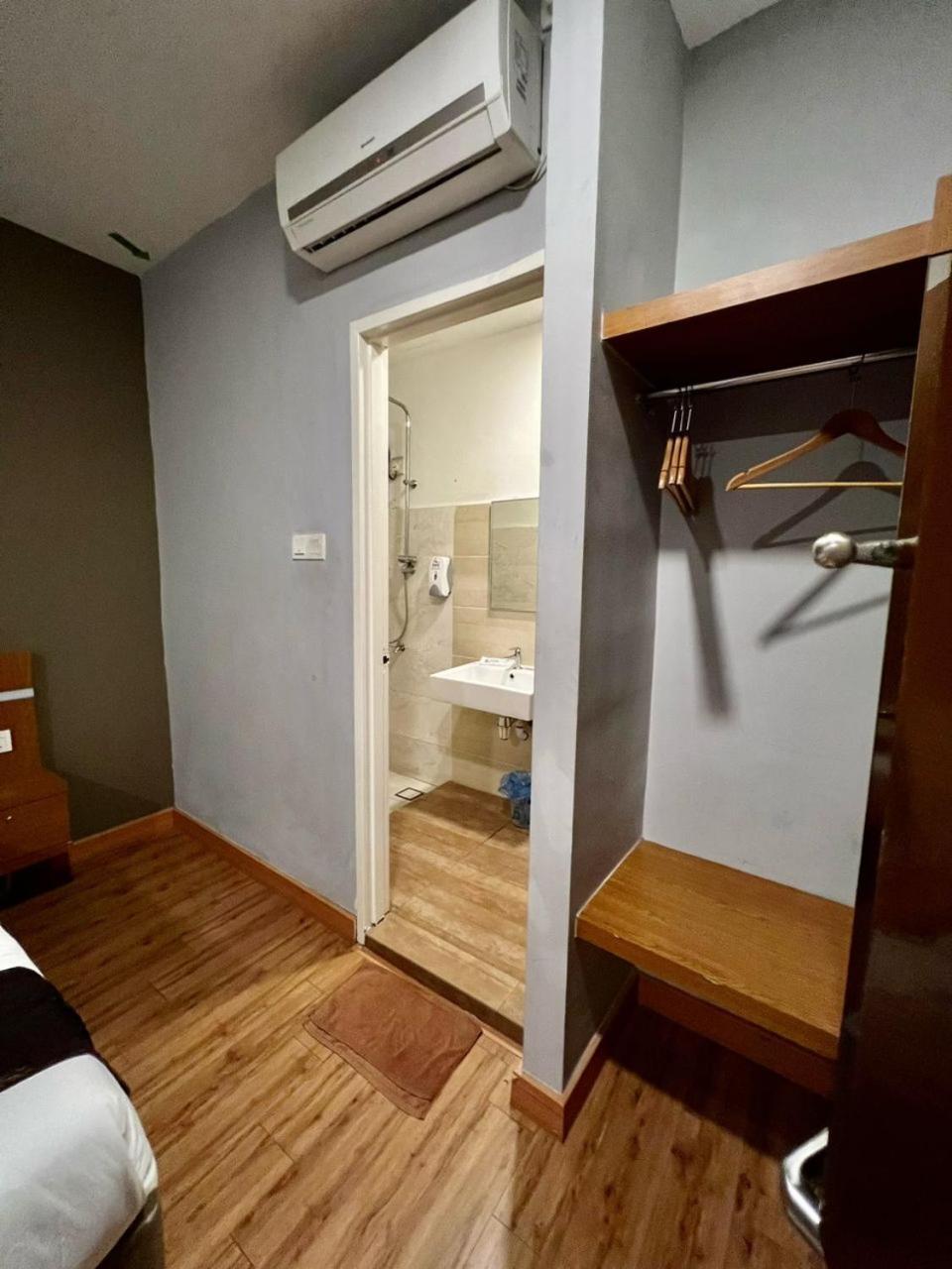 Golden Leaf Boutique Hotel Nusa Idaman Formerly Known As Ariana Hotel Johor Bahru Extérieur photo