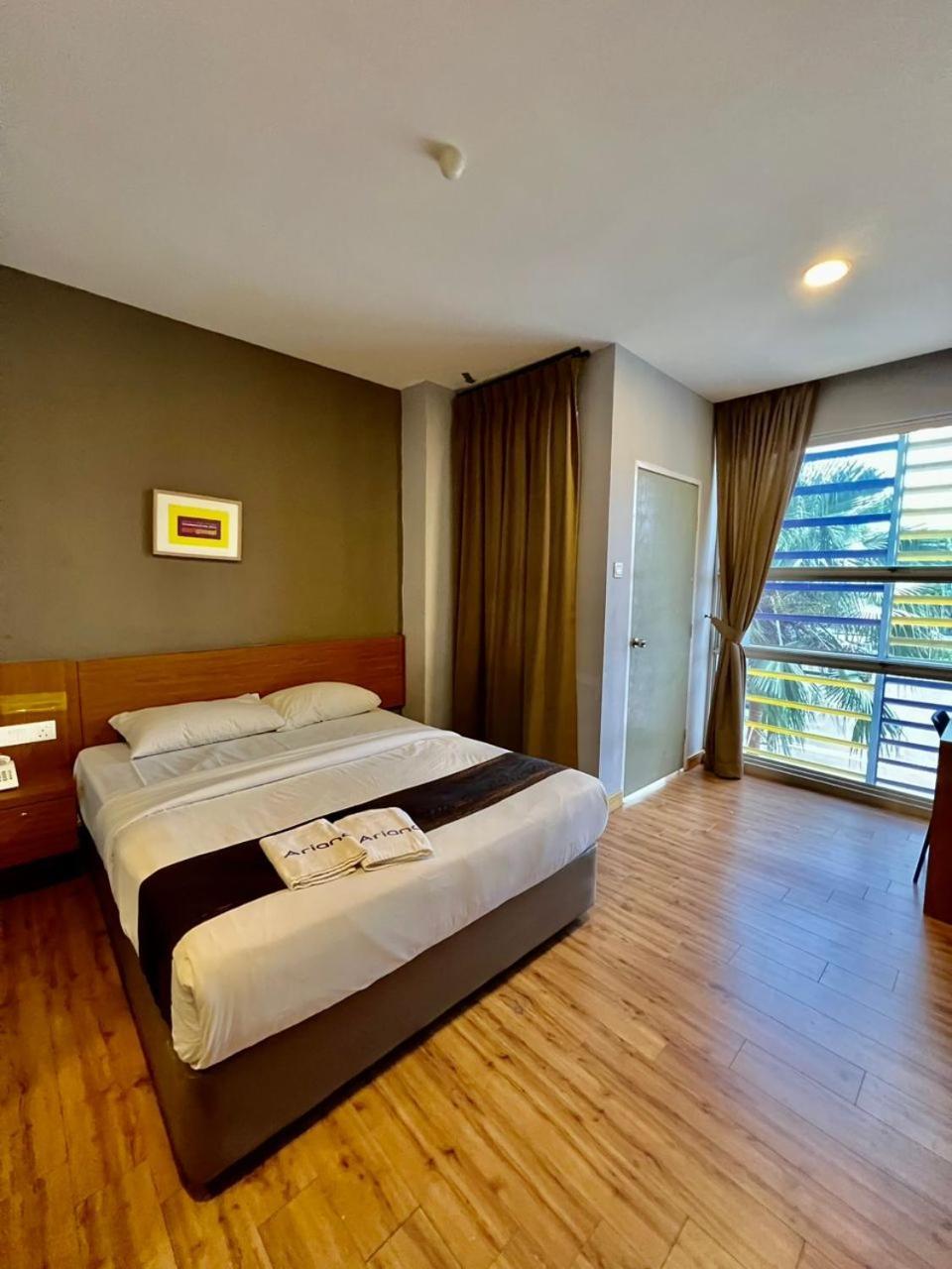 Golden Leaf Boutique Hotel Nusa Idaman Formerly Known As Ariana Hotel Johor Bahru Extérieur photo