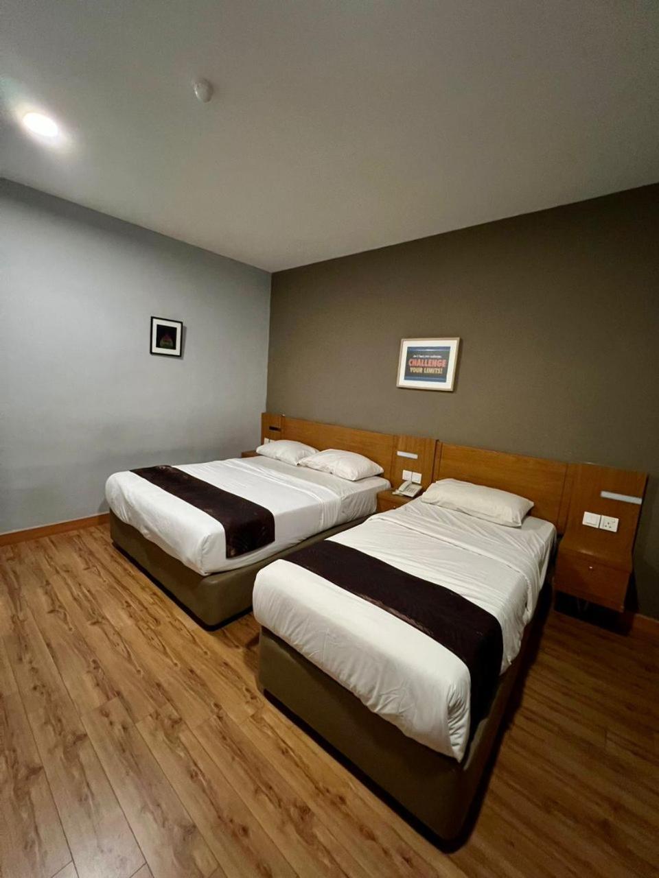 Golden Leaf Boutique Hotel Nusa Idaman Formerly Known As Ariana Hotel Johor Bahru Extérieur photo