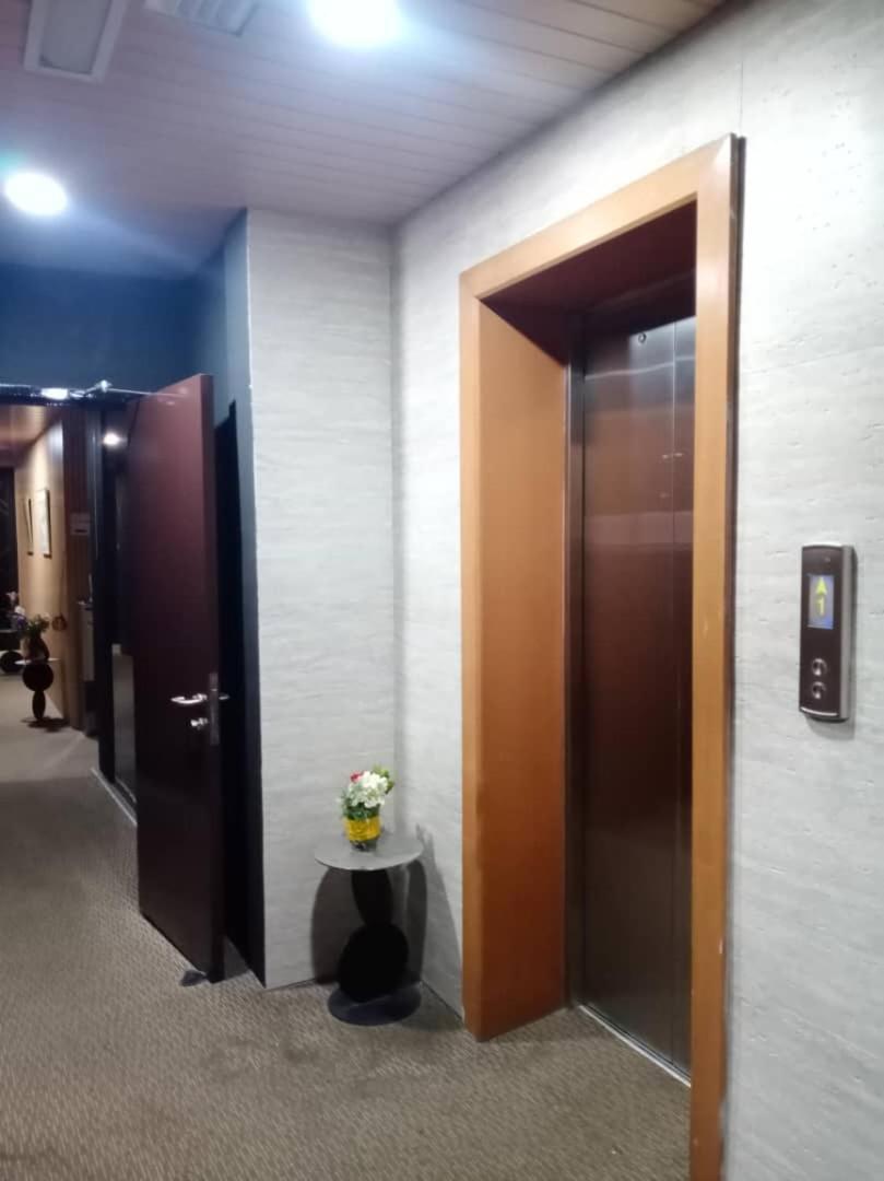 Golden Leaf Boutique Hotel Nusa Idaman Formerly Known As Ariana Hotel Johor Bahru Extérieur photo